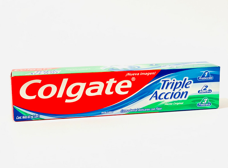 PASTA DENTAL COLGATE TRIPLE ACCION 60 ML.